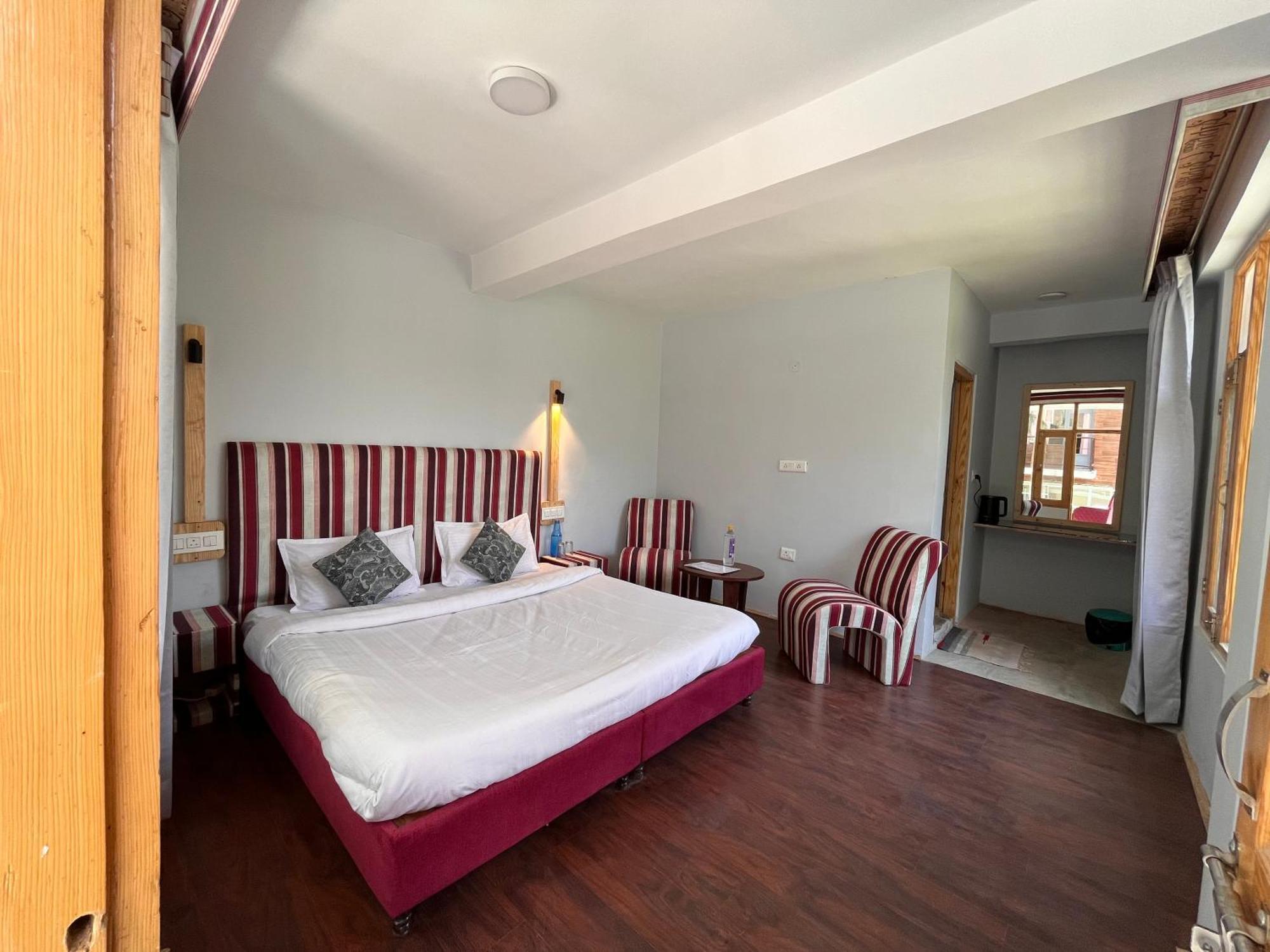 Hotel English Rose, #Personal Parking, #Petfriendly, #Garden, #Bonfire Under The Stars Manali  Luaran gambar