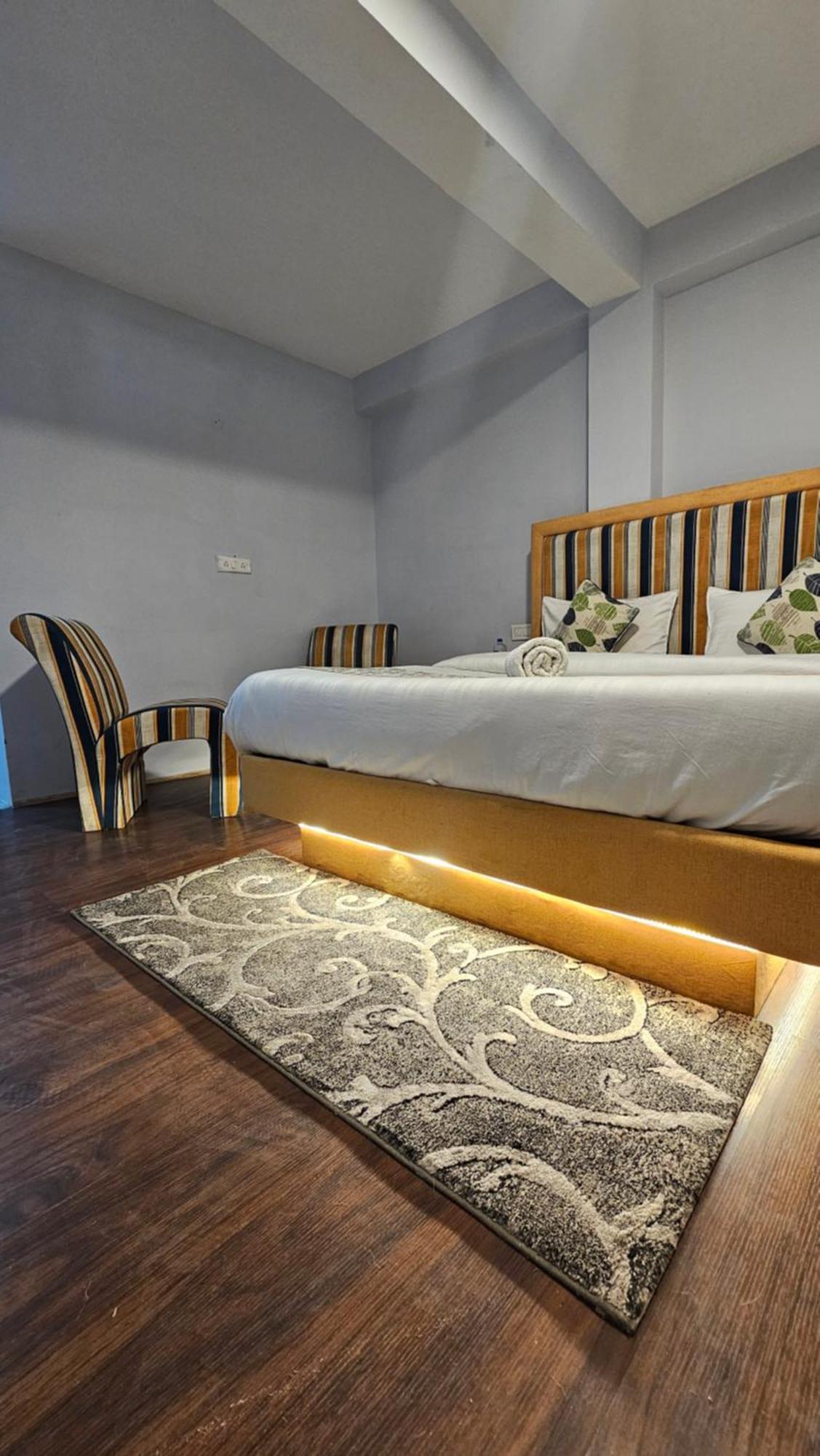 Hotel English Rose, #Personal Parking, #Petfriendly, #Garden, #Bonfire Under The Stars Manali  Luaran gambar
