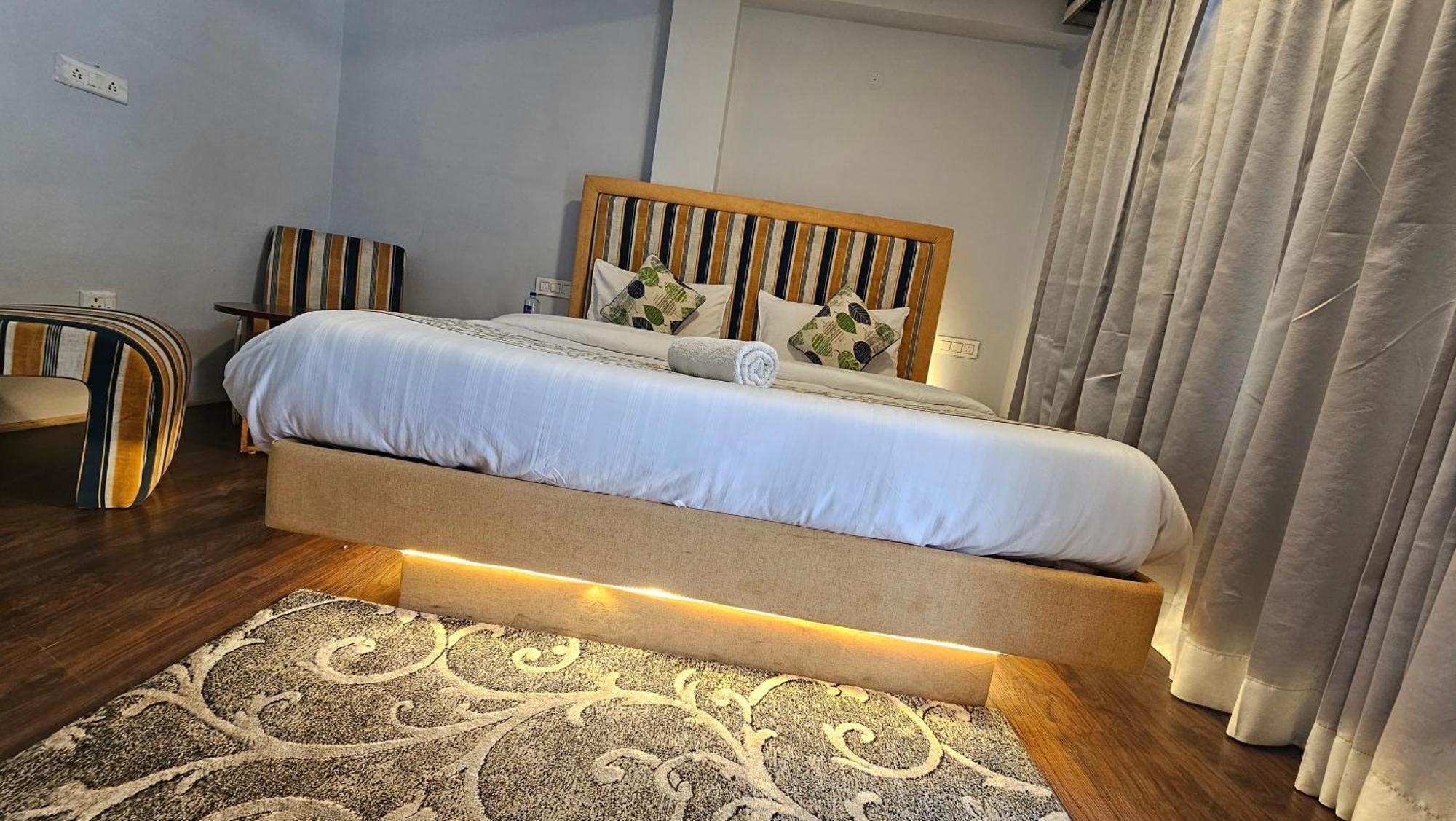 Hotel English Rose, #Personal Parking, #Petfriendly, #Garden, #Bonfire Under The Stars Manali  Luaran gambar