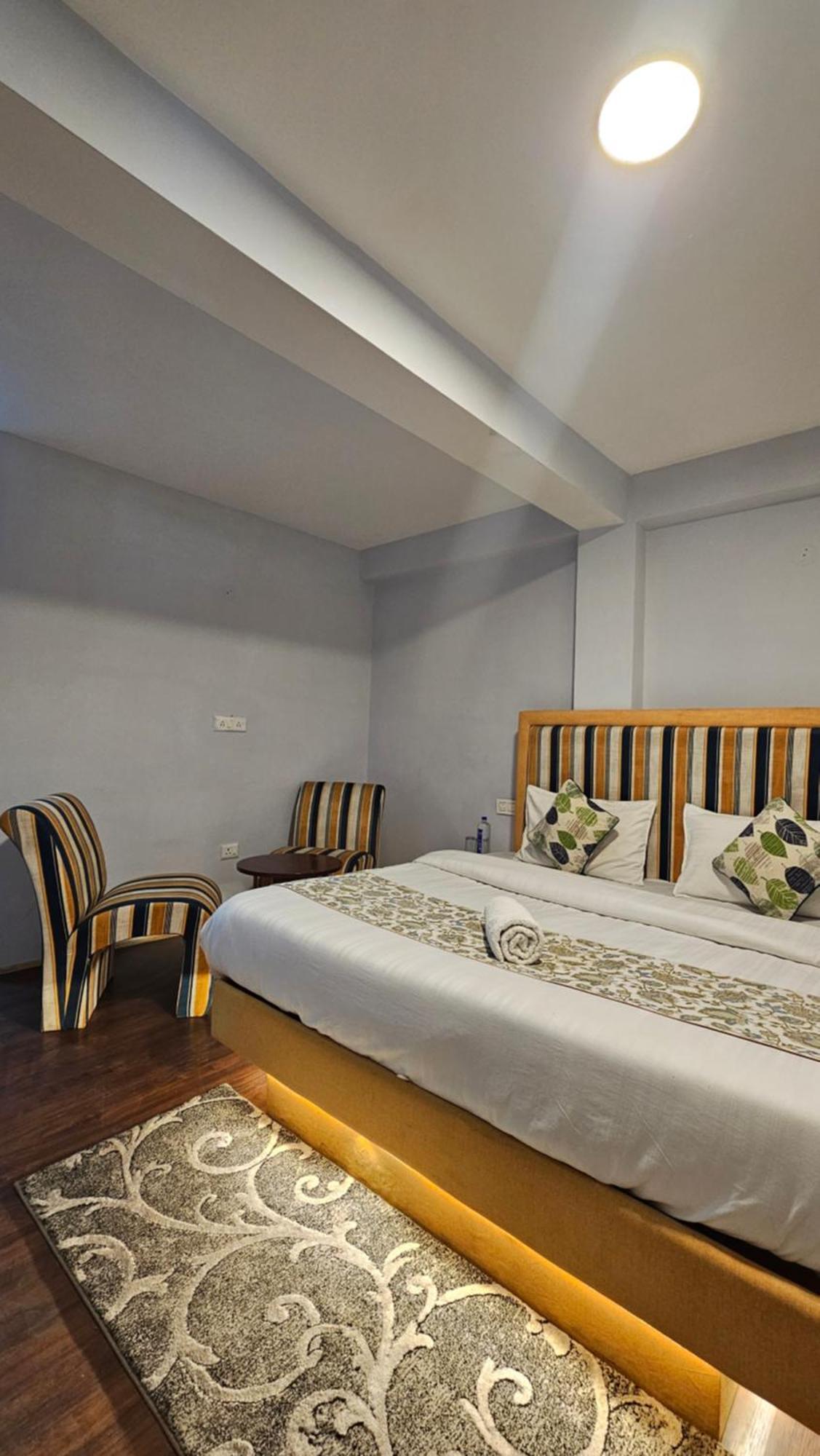 Hotel English Rose, #Personal Parking, #Petfriendly, #Garden, #Bonfire Under The Stars Manali  Luaran gambar